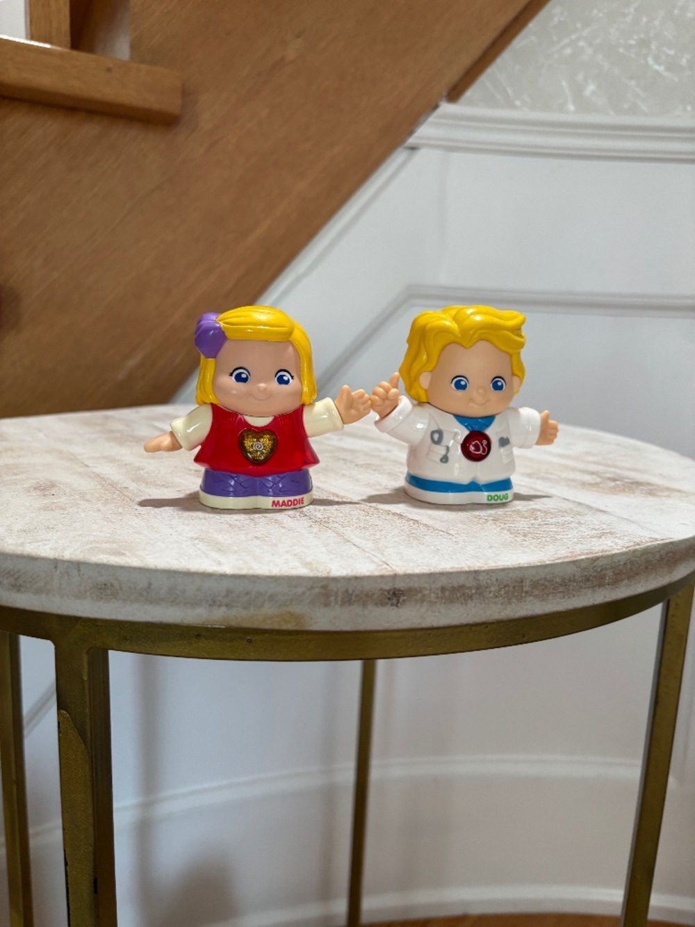 VTech Go! Go! Smart Friends Figures Lot of 2 – Maddie & Dr. Doug